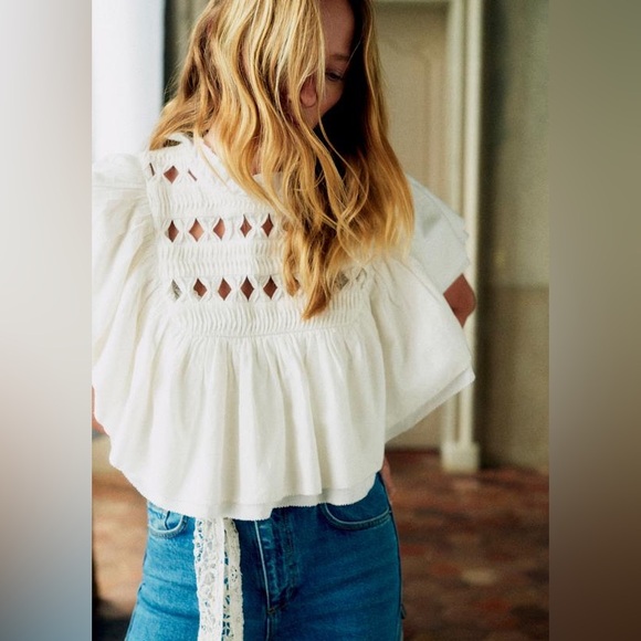 Sezane Tops - LIKE NEW Sezane Milline Ruffled Blouse